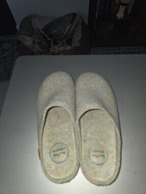 Womans Toni Pons Slippers Brand New